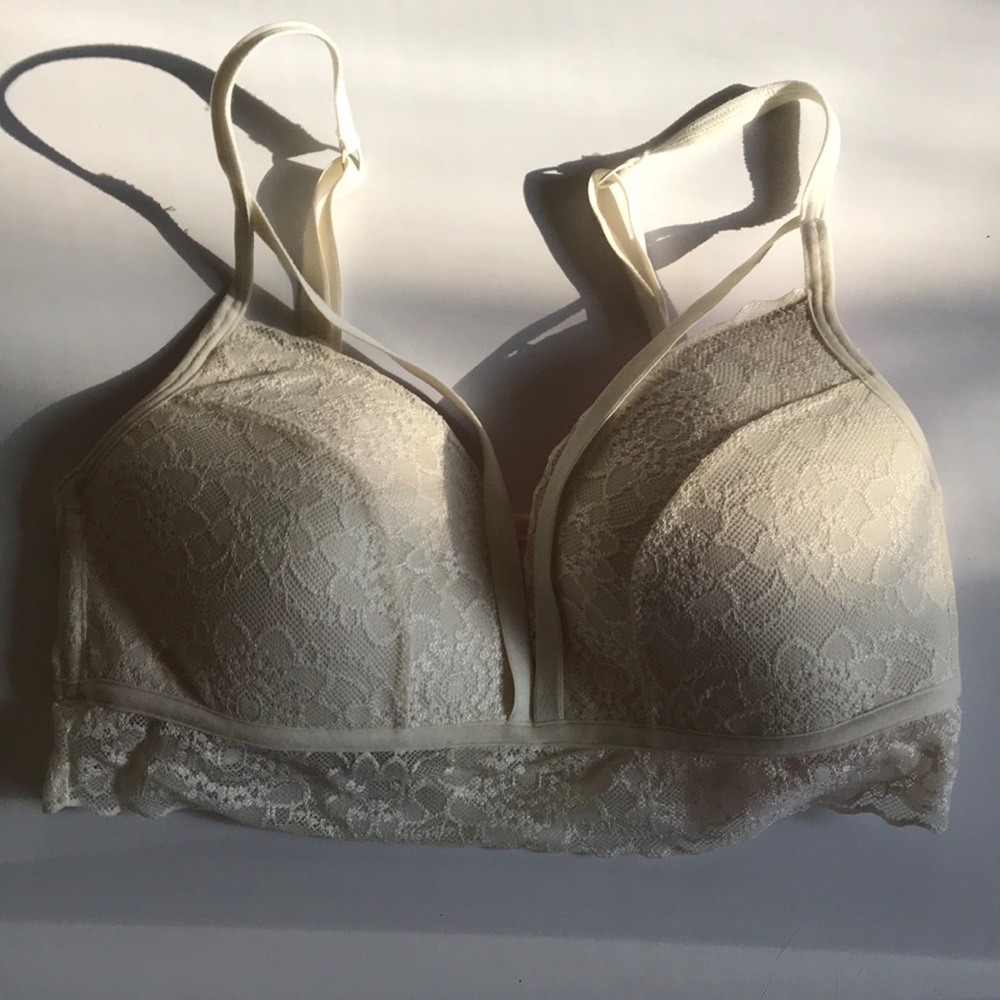 Victoria’s Secret Easy Push Up Bra